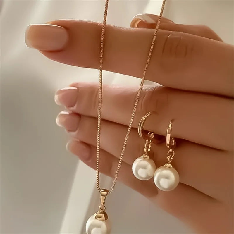 3 Piece Round Pearl Jewelry Set Earrings Pendant Necklace