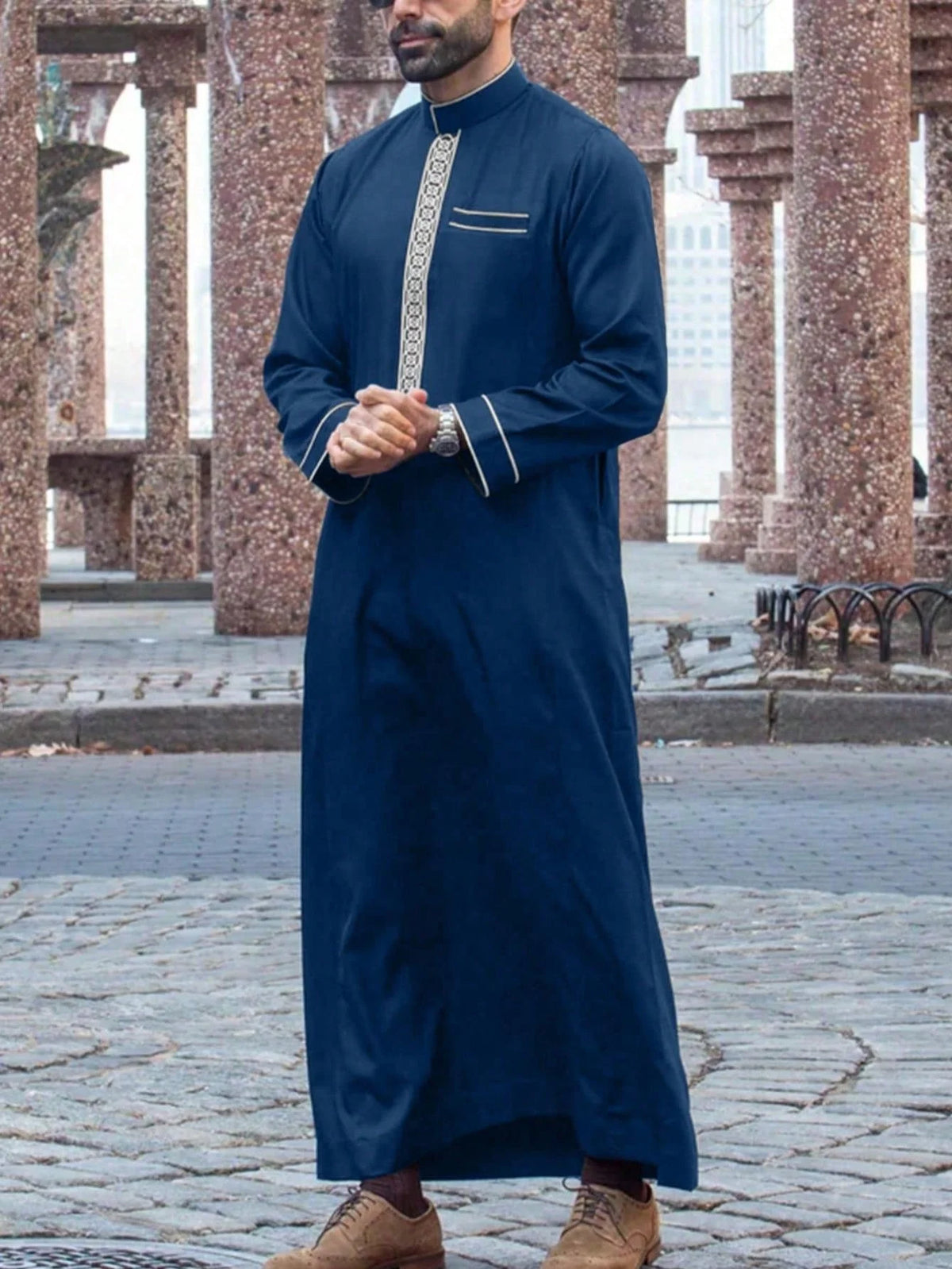 Embroidered Arabic Thobe For Men Stand Collar Elegant Robe