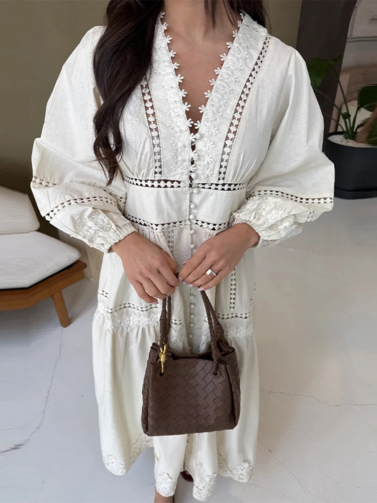 Elegant Lace Dress With V Neck Puff Sleeves For Spring